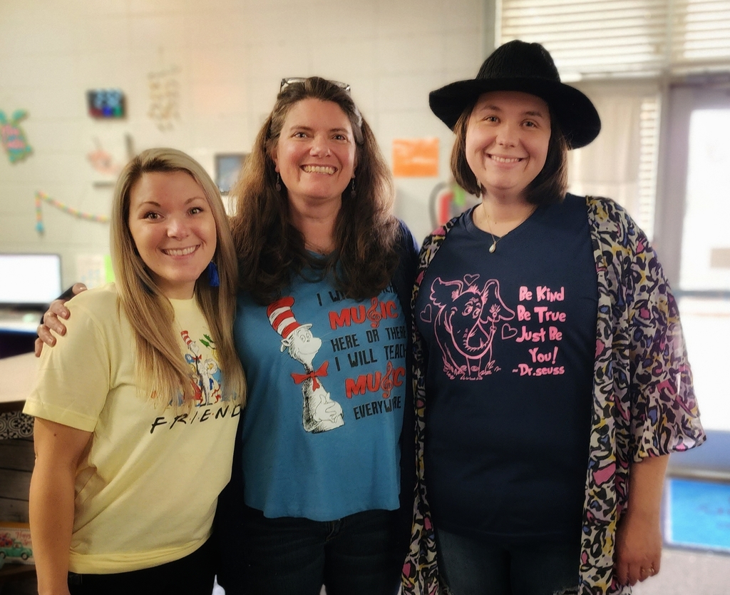 teachers in seuss shirts