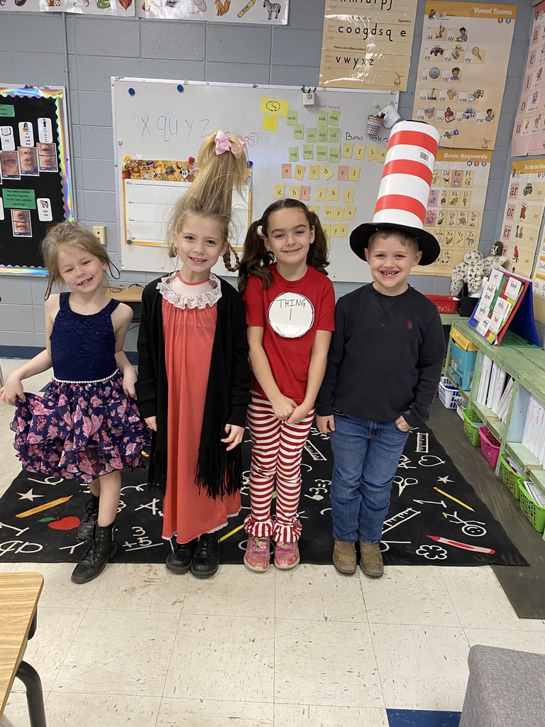 kids dressed up for dr. seuss day